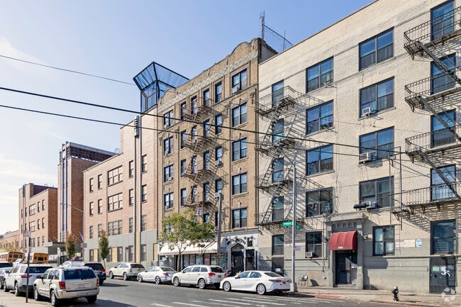 Building Photo - 2179 Washington Ave