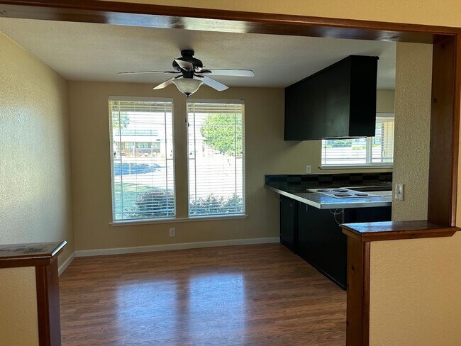Foto del edificio - Well maintained home in desireable Cottonw...