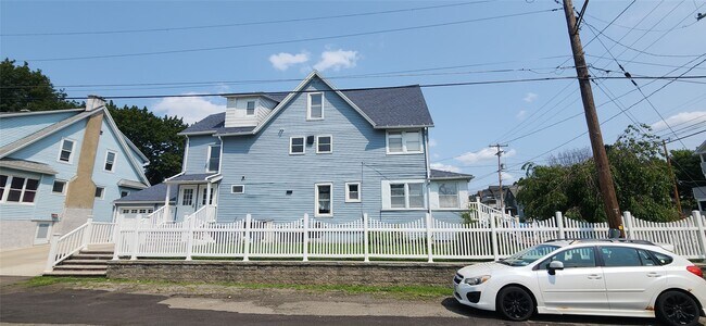 Foto del edificio - 91 Grand Ave