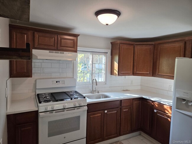 Building Photo - 1019 Cassel Ave