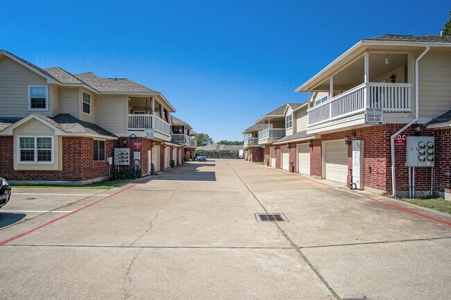 Foto del edificio - 1213 Lovett St