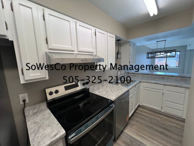 Foto del edificio - Beautifully Remodeled Condo  (with seasonal pool upon availability