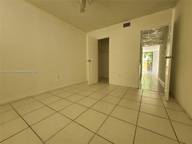 Foto del edificio - 1750 NW 55th Ave