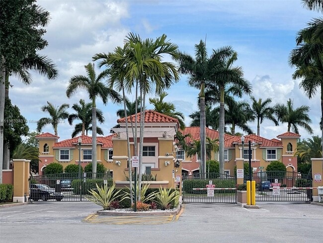 SO FLO Real Estate Group 10640 SW 6th Street Pembroke Pines - 10640 SW 6th St