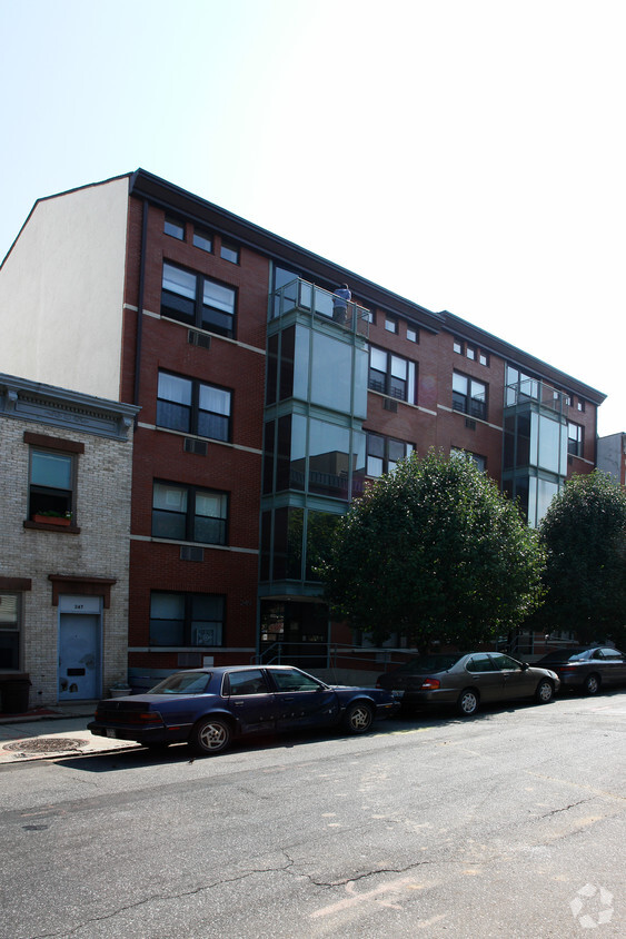Building Photo - 249-251 16th St