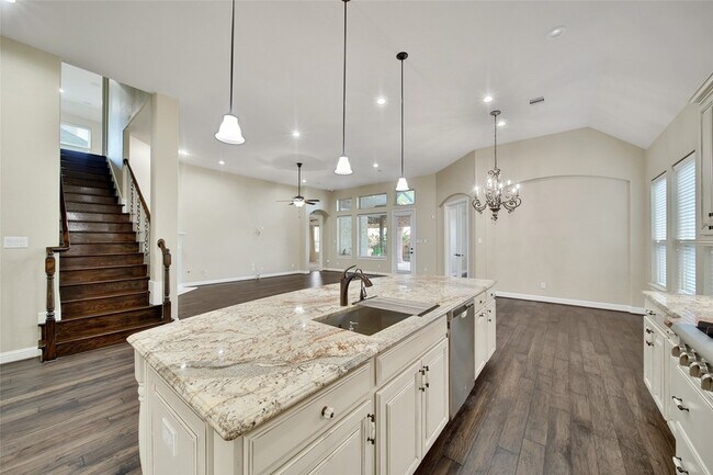 Building Photo - 22714 Alderdale Ln