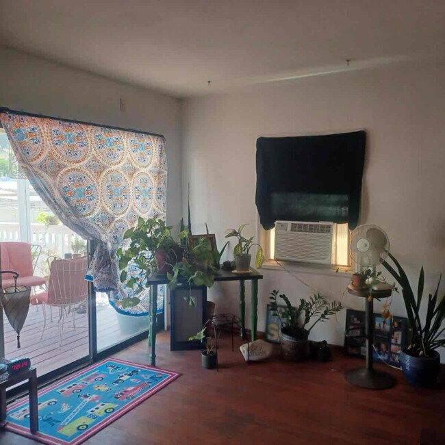 Foto del edificio - 11541 Moreno Ave