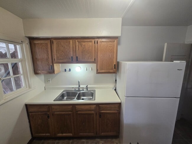 Building Photo - 354 Argonne Dr