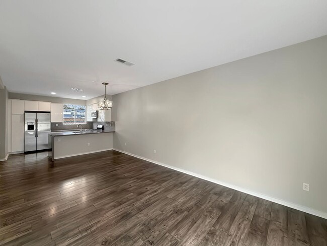 Building Photo - Stunning 3BD/3.5BA Townhome in Ocean Beach with 2-Car Garage, Private Balcony & In-Unit Laundry