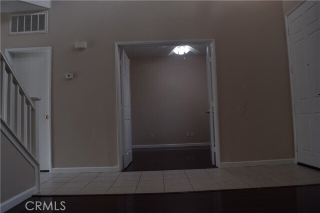 Foto del edificio - 132 Goldenrod Ave
