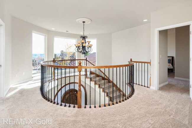 Building Photo - 5 br, 4 bath House - 3433 Eagle Ridge Court