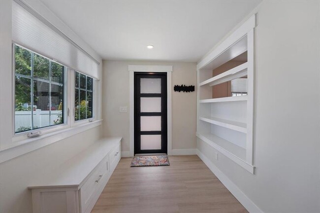 Foto del edificio - 529 20th Ave N