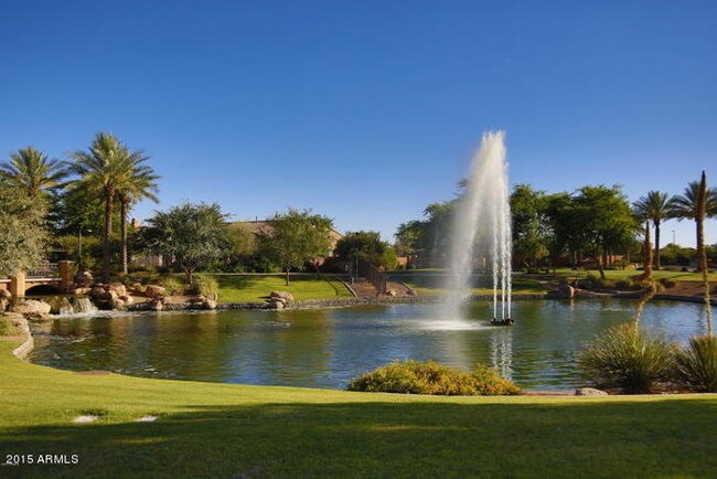 Building Photo - Chandlers exclusive gated community Valencia!