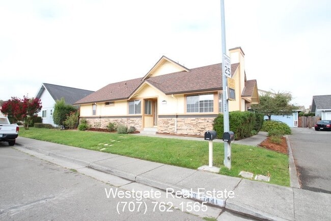 Building Photo - 1439 Morning Glory Dr