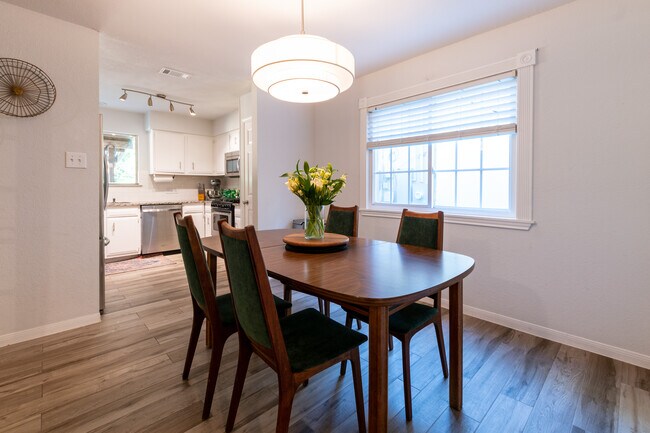 Foto del edificio - Meadowheath Drive