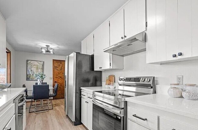 Foto del edificio - 530 NW Oak Ave