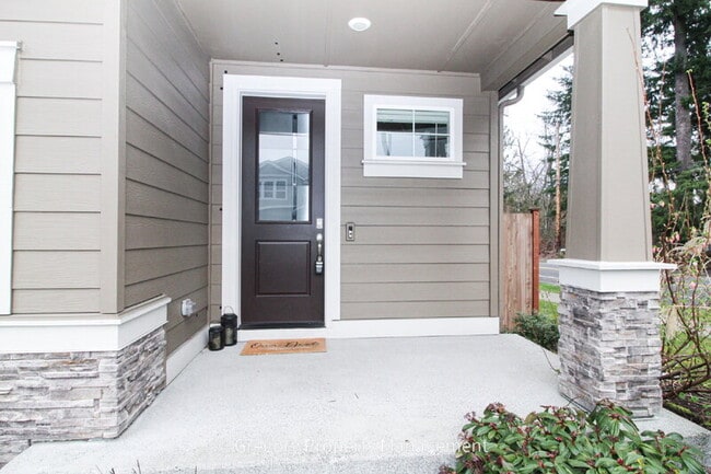 Building Photo - 21 181st St SE