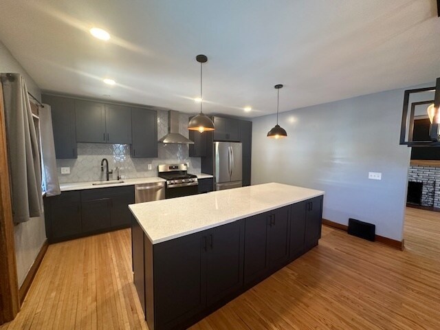 Foto del edificio - 214 E 6th St
