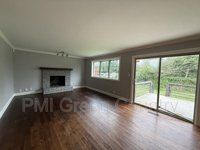Building Photo - 5428 E 25th Pl