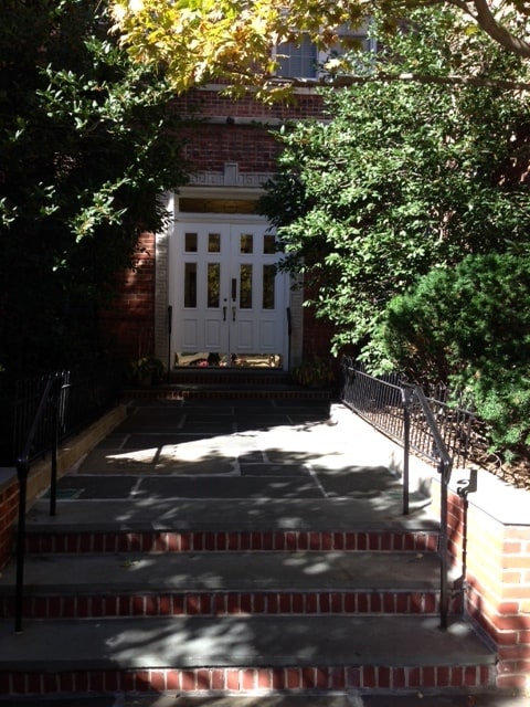 Building Photo - 35 Clinton Pl