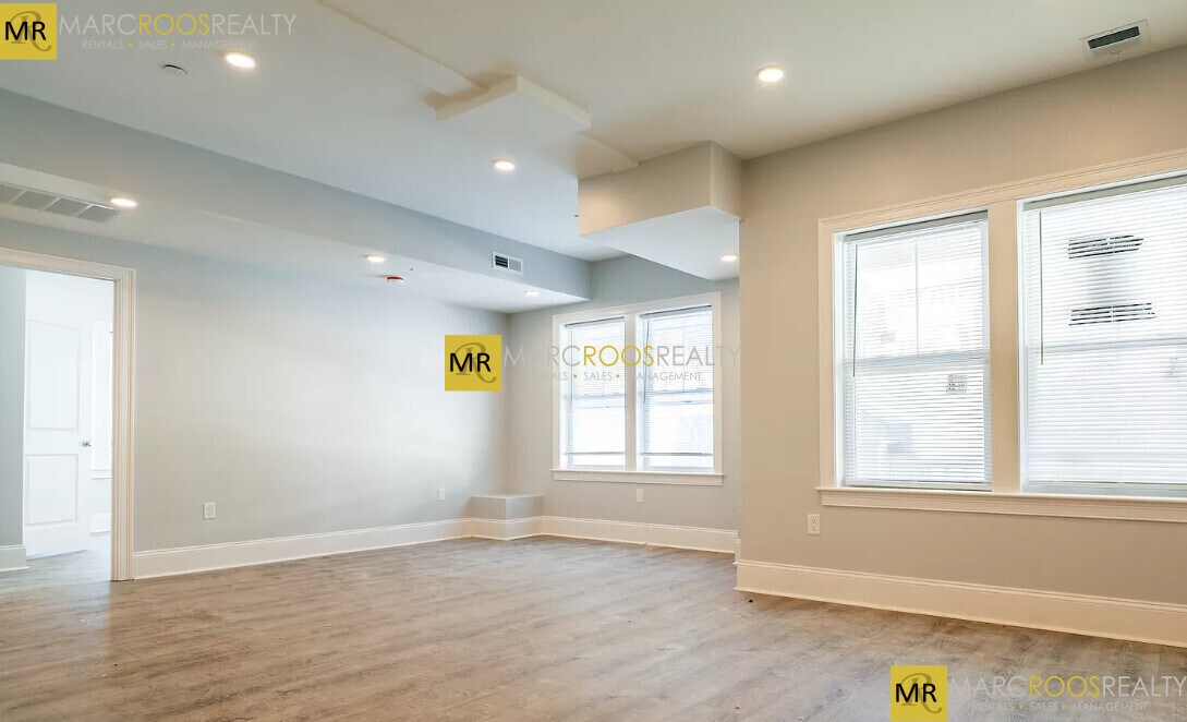Foto principal - 110 Kenrick St