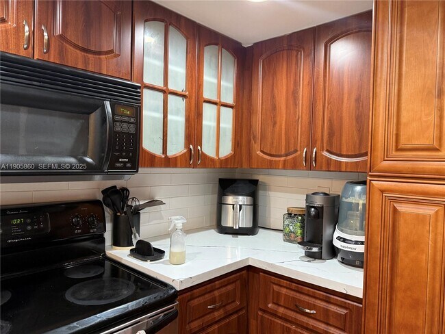 Foto del edificio - 540 Brickell Key Dr