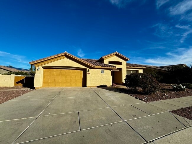 Photo - FOR RENT House