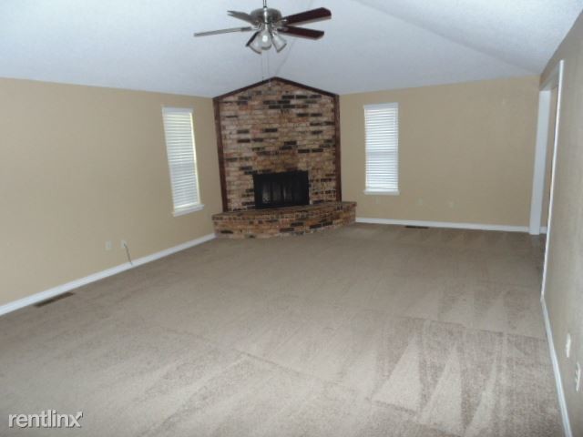Building Photo - 3 br, 2 bath House - 1516 E Main St