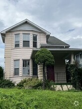 Building Photo - 707 S 25th St