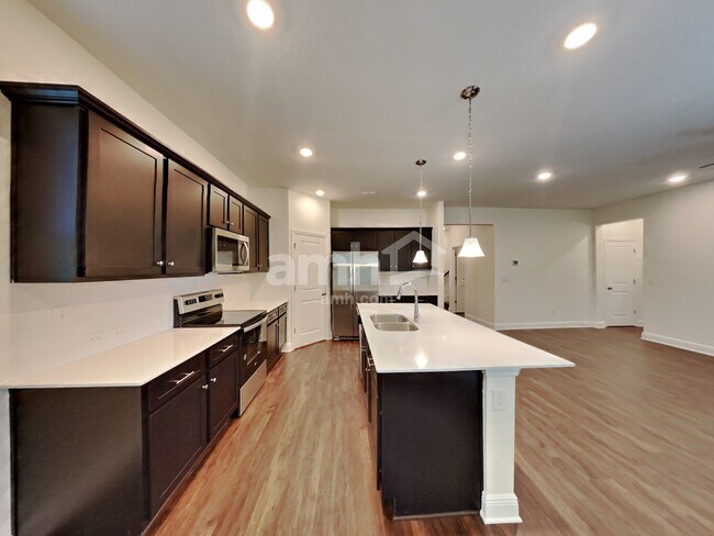 Building Photo - 6245 Emerald Hls Wy