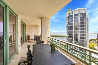Building Photo - 3400 SW 27th St