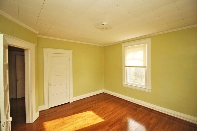 Foto del edificio - 5401 Catalpha Rd