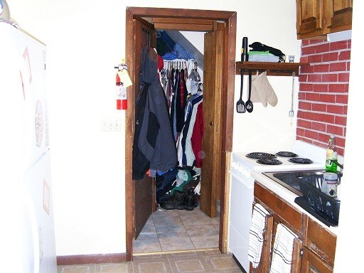 Foto del edificio - 228 W Prospect Ave