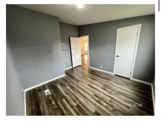 Building Photo - 1306 Dotta Dr