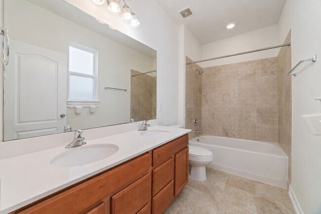 Building Photo - 16615 Chill Brook Dr