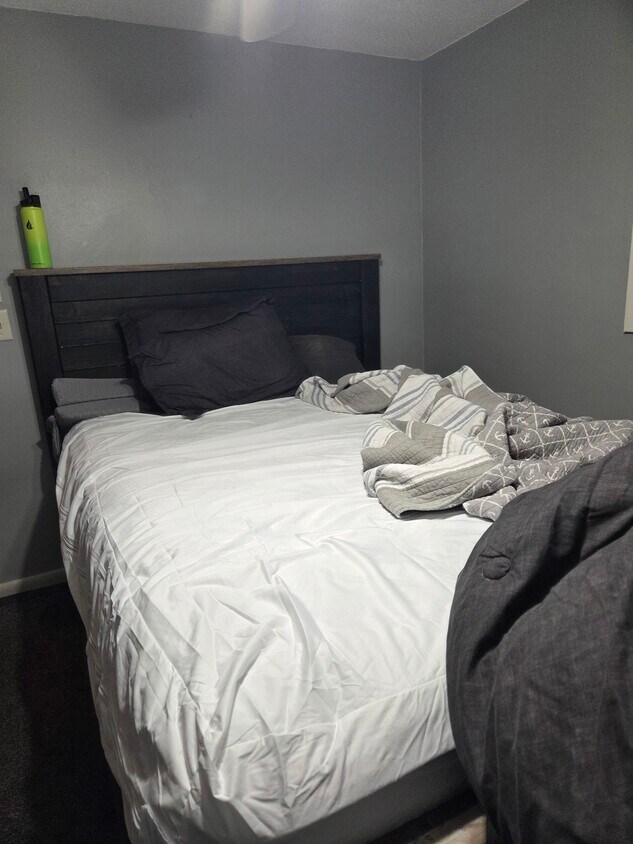 Foto del edificio - 8099 64th St N