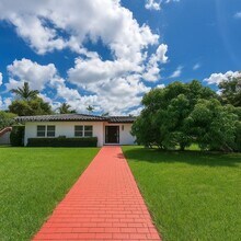 Building Photo - 201 Calle Grande Dr