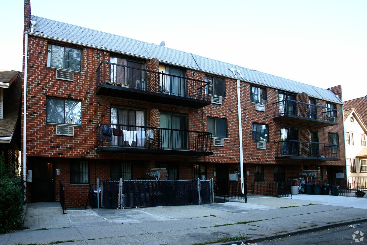 Primary Photo - 13247-13253 Pople Ave