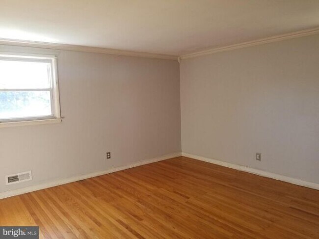 Building Photo - 113 Ramblewood Pkwy