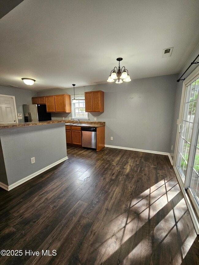 Building Photo - 2013 W T Whitehead Dr