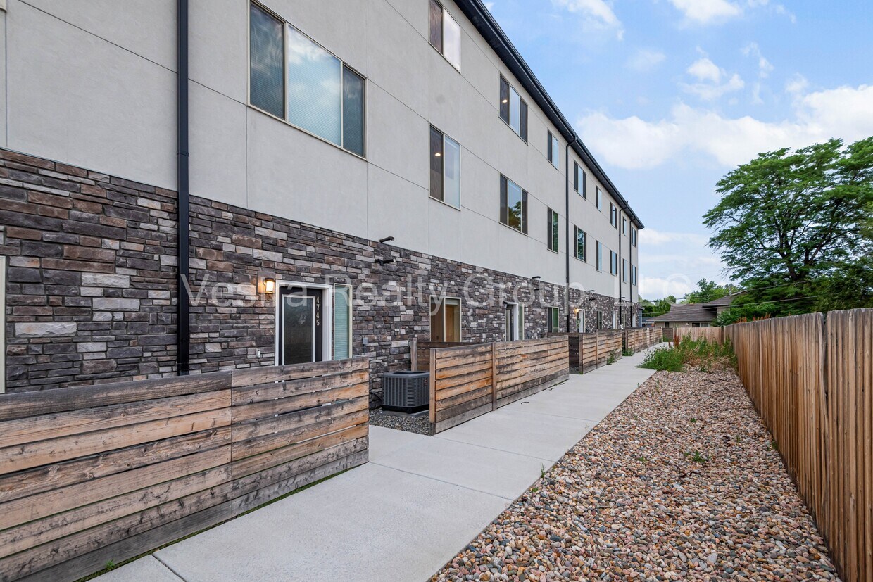 Photo - 4743 E Iliff Ave (Denver, CO)