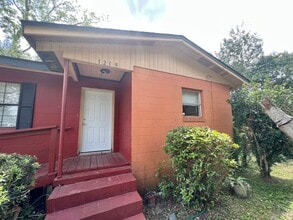 Building Photo - 1219 Hernando Dr