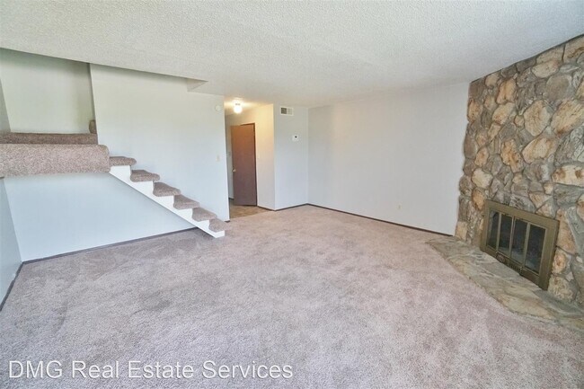 Building Photo - 2 br, 1.5 bath House - 1238 Northcliff Avenue