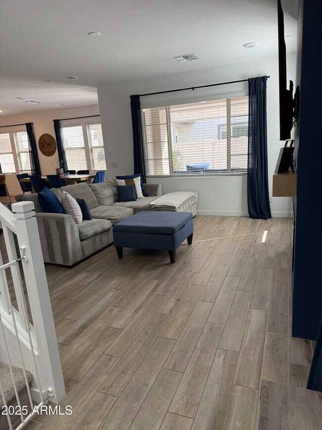 Foto del edificio - 9223 E Sphere Ave