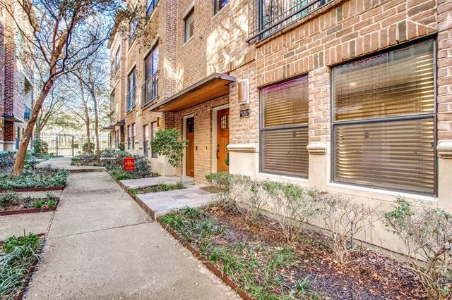 Building Photo - 2411 N Hall St
