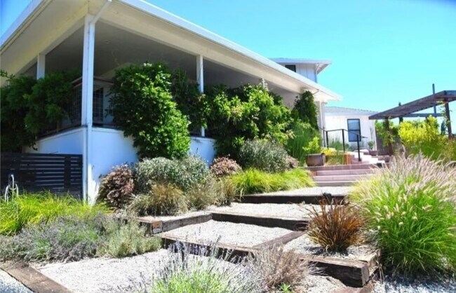 Foto del edificio - 202 Petersen Ln