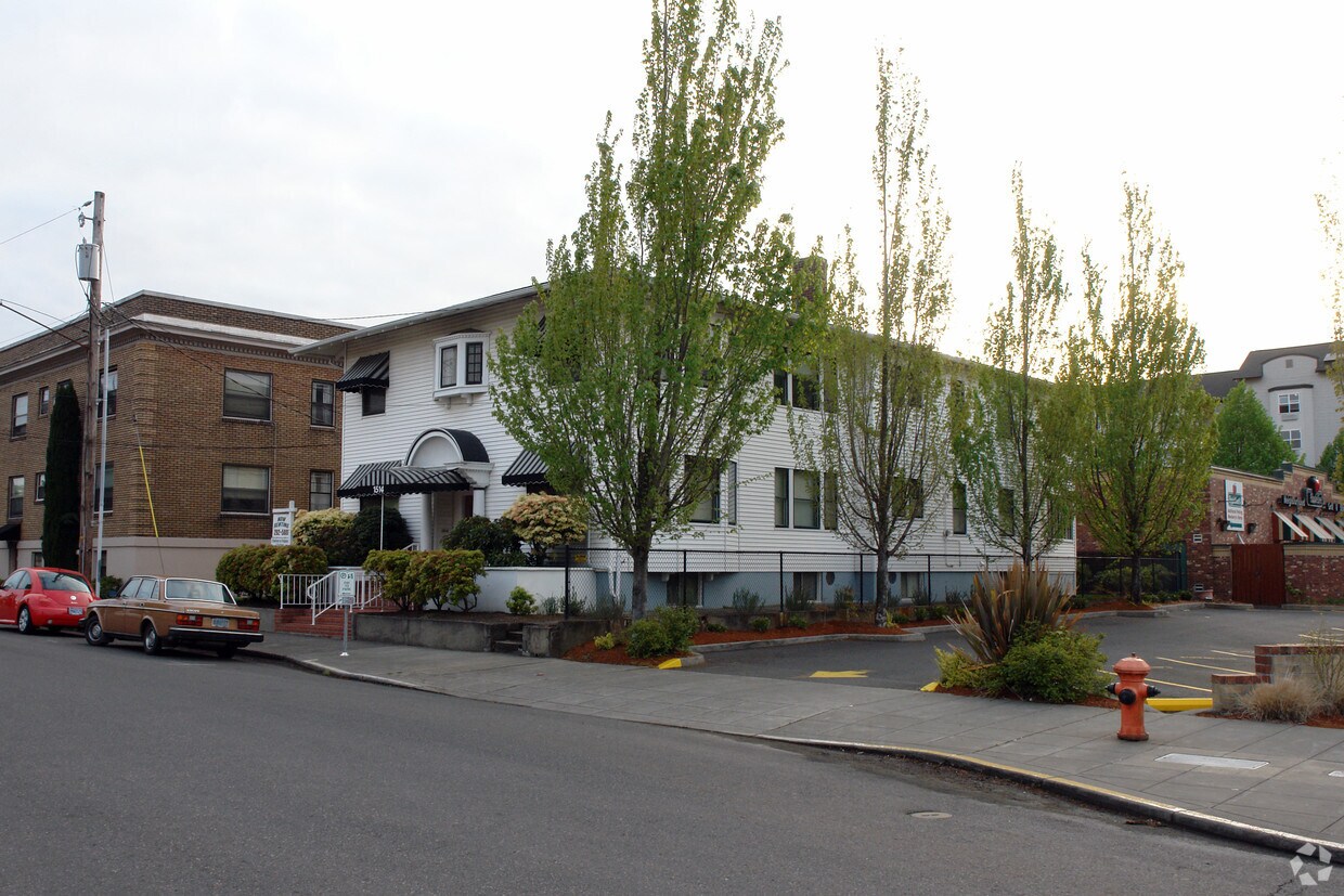 Primary Photo - 1514 NE 14th Ave