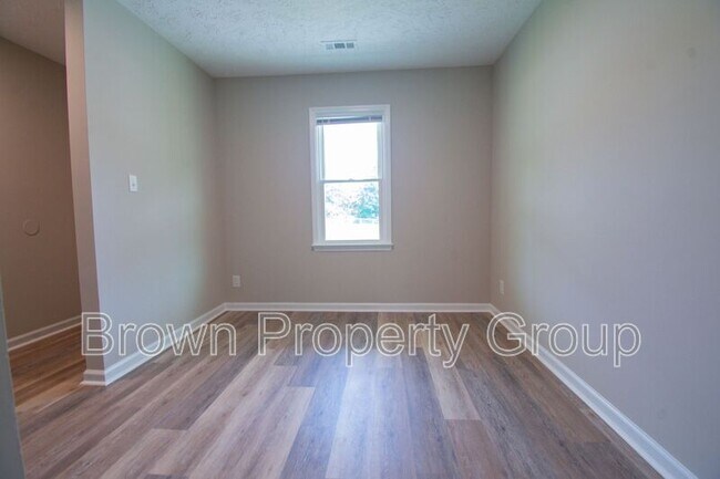 Foto del edificio - 621 Winthrop Ct