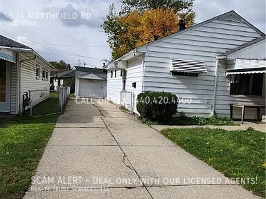 Building Photo - Quaint and Cute 3 Bedroom and 1 bath $1099