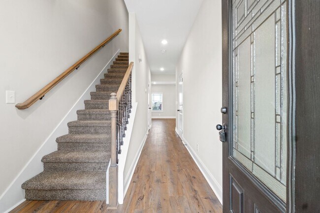 Foto del edificio - Pet Friendly Three Bedroom!